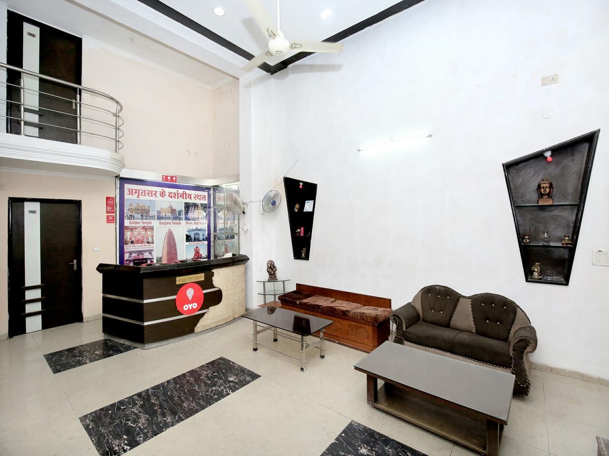 Oyo 12972 Hotel Krishna Castle Amritsar Esterno foto